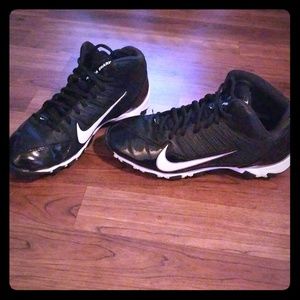 Nike Alpha Shark Youth Football Cleats